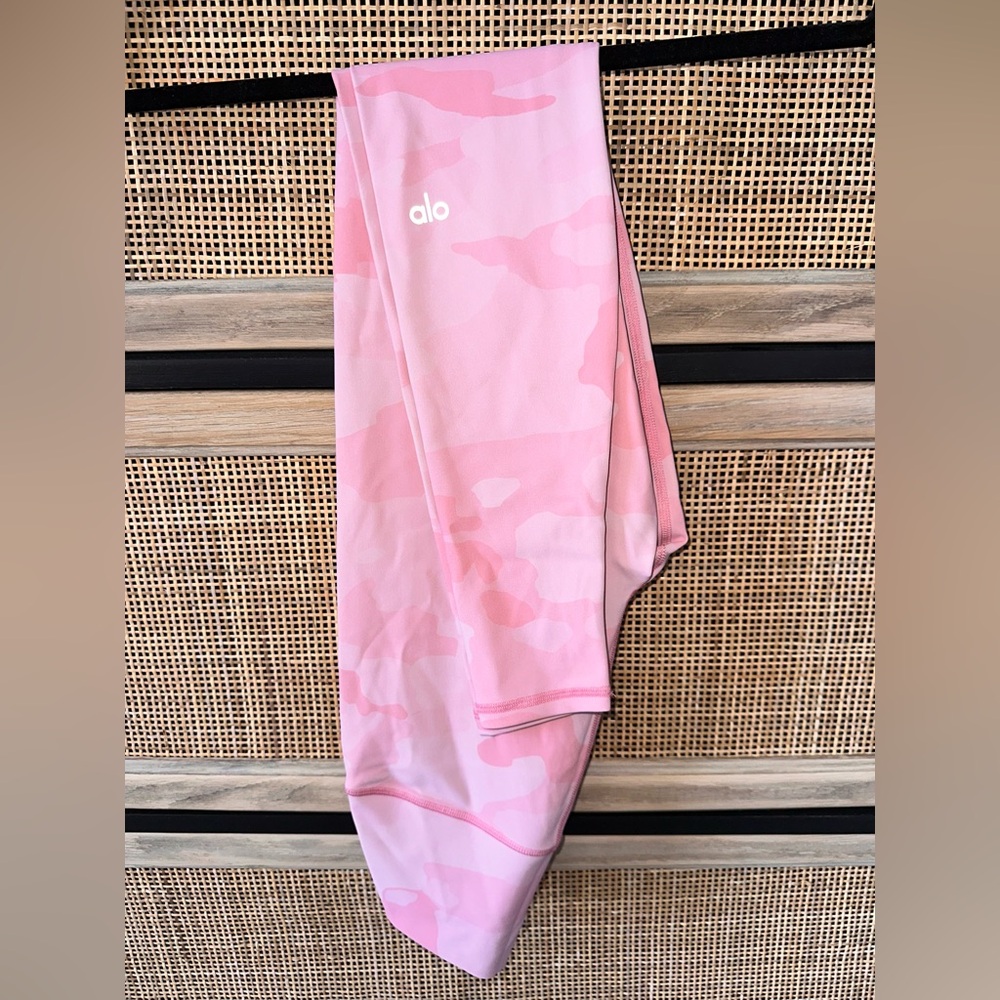 Pink Alo Yoga Leggings